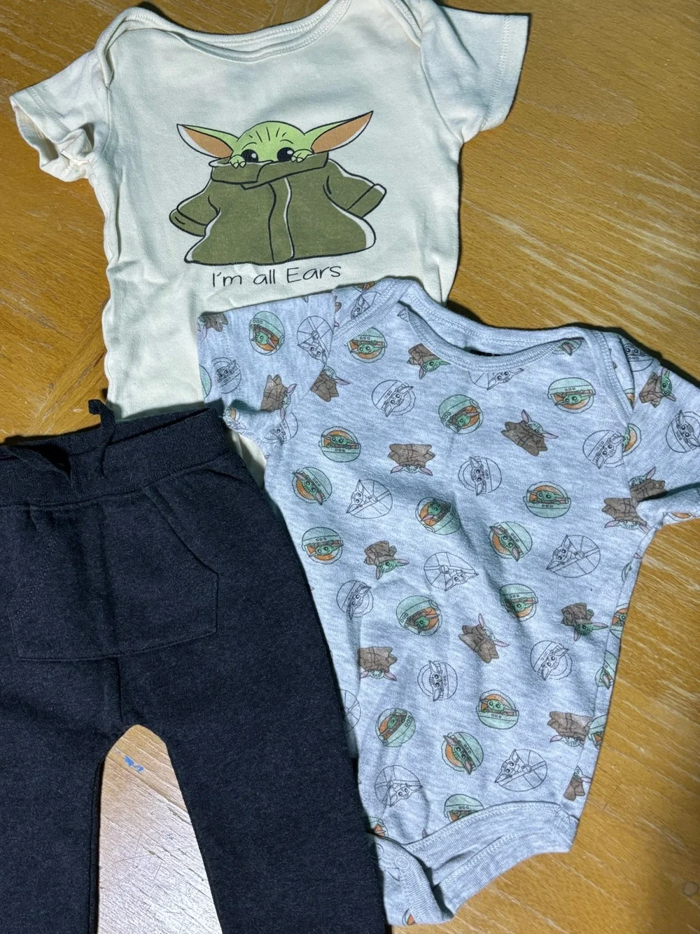 Star Wars Cream and Green Grogu Graphic Baby Outfit